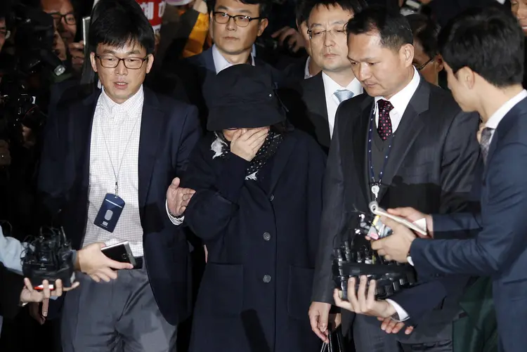 Choi Soon-sil: "Rasputina" é a melhor amiga da presidente da Coreia do Sul e pivô de escândalo de corrupção (Getty Images)
