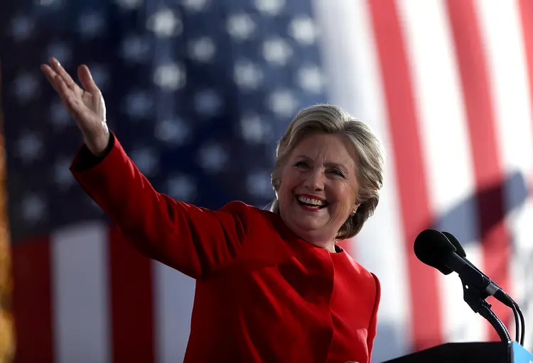 Hillary: a democrata estava a caminho de obter 303 votos no Colégio Eleitoral, ante os 235 de Trump, chegando aos 270 necessários para a vitória (Justin Sullivan/Getty Images)