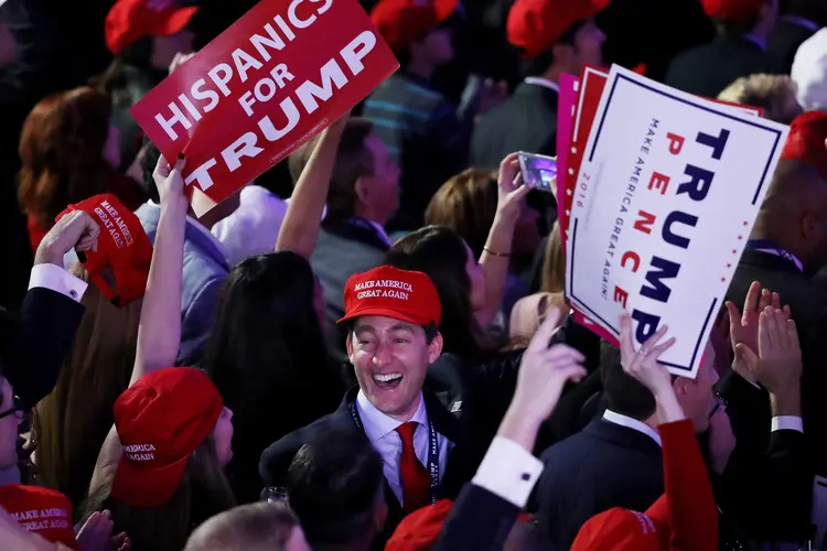 Eleitores de Donald Trump festejam o bom desempenho do republicano (Joe Raedle/Getty Images)