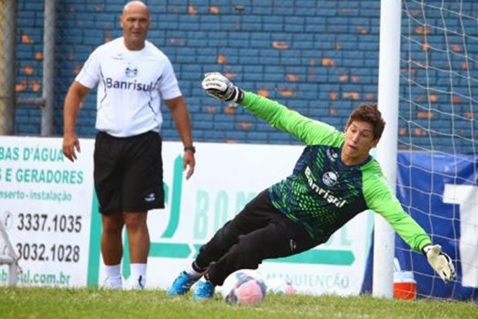 Goleiro da Chapecoense passa bem e deve voltar para Chapecó