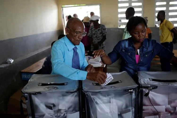 Haiti: vinte e sete candidatos disputam a Presidência e quatro têm pretensões de vencer no primeiro turno (Andres Martinez Casares/Reuters)