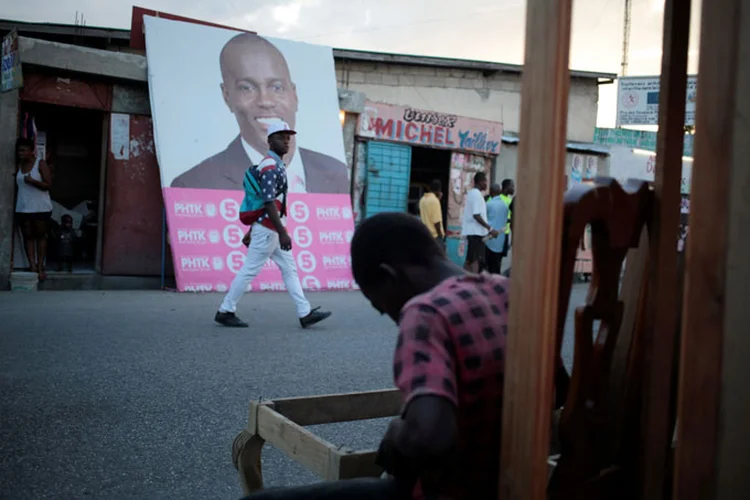 Haiti: entre os 27 candidatos à Presidência, apenas alguns fizeram campanha e quatro se apresentam como favoritos (Andres Martinez Casares)