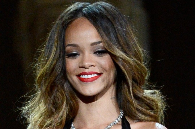 Rihanna derruba ações de Snapchat com resposta a "piada"