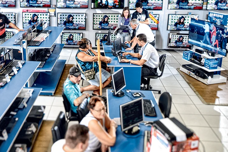 Via Varejo: receita líquida somou 6,933 bilhões de reais entre outubro e dezembro (Germano Luders/Exame)