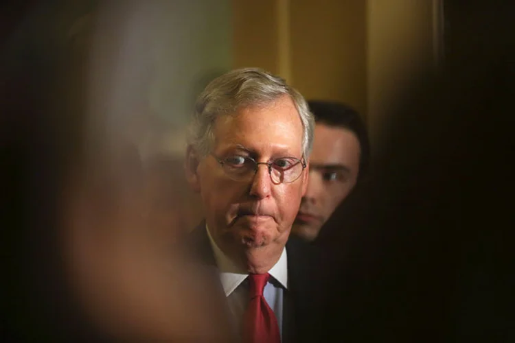 Mitch McConnell: senador por Kentucky de 74 anos, ele foi eleito de maneira unânime por seus companheiros (Carlos Barria/Reuters)