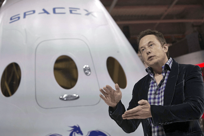 Musk quer lançar 4 mil satélites da SpaceX para conectar o mundo