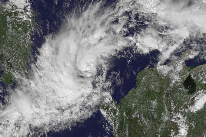 Costa Rica ordena evacuação no Caribe por alerta de tempestade