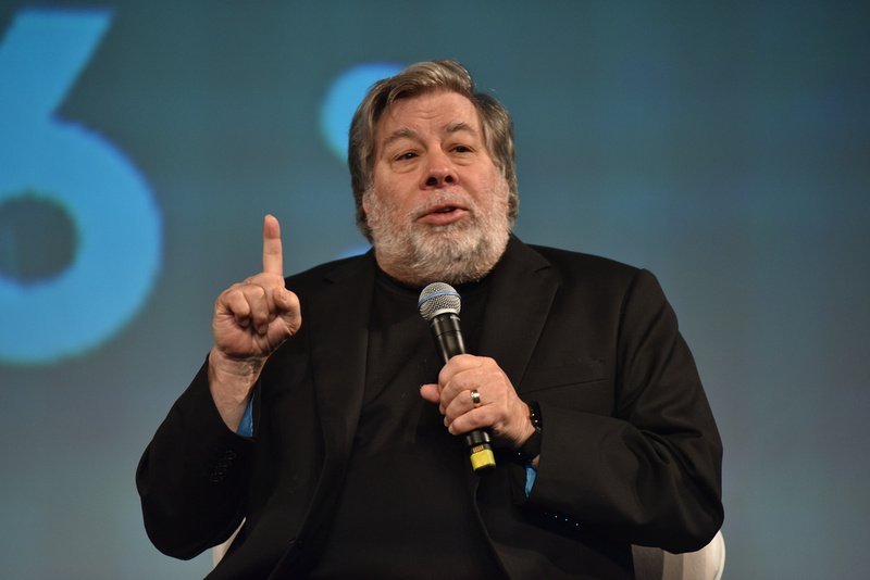 Steve Wozniak critica anúncios e diz que está de saída do Facebook