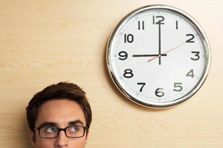 Qual a diferença entre procrastinador e o precrastinador?