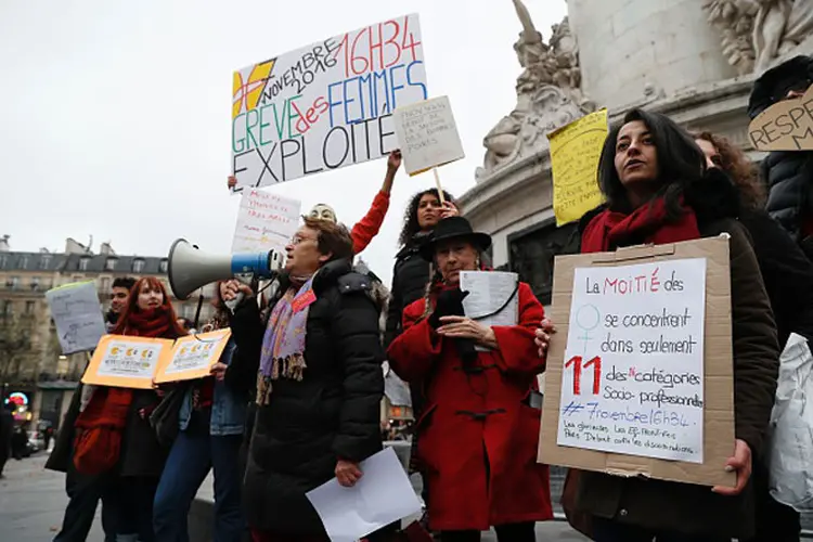 França: segundo os cálculos do coletivo, a partir desta hora, os homens franceses terão ganhado o que as mulheres ganharão em um ano (Getty Images)