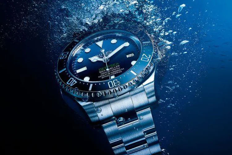 Rolex: Deepsea combinar resistência a pressão com uma caixa relativamente espessa (Rolex)