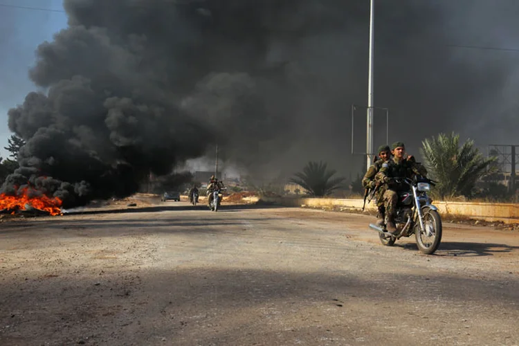 Síria: após vários dias de calma, os combates foram retomados com força na zona oeste da segunda maior cidade da Síria (Ammar Abdullah/Reuters)