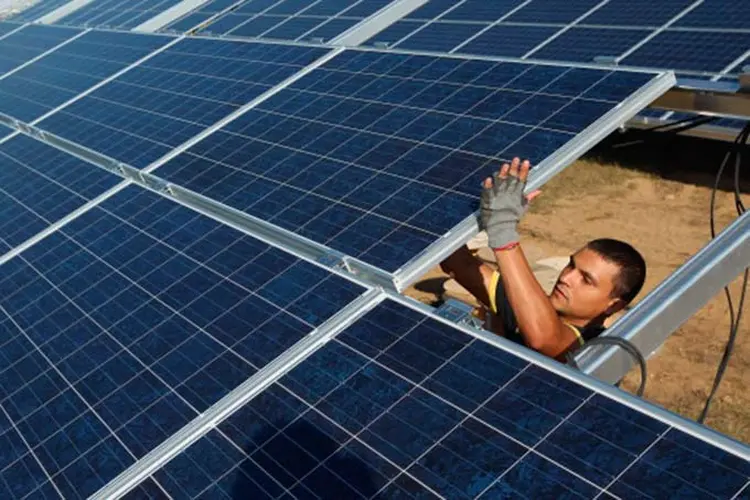 Economia: linhas de financiamento vão facilitar o acesso a placas fotovoltaicas (Sean Gallup/Getty Images)