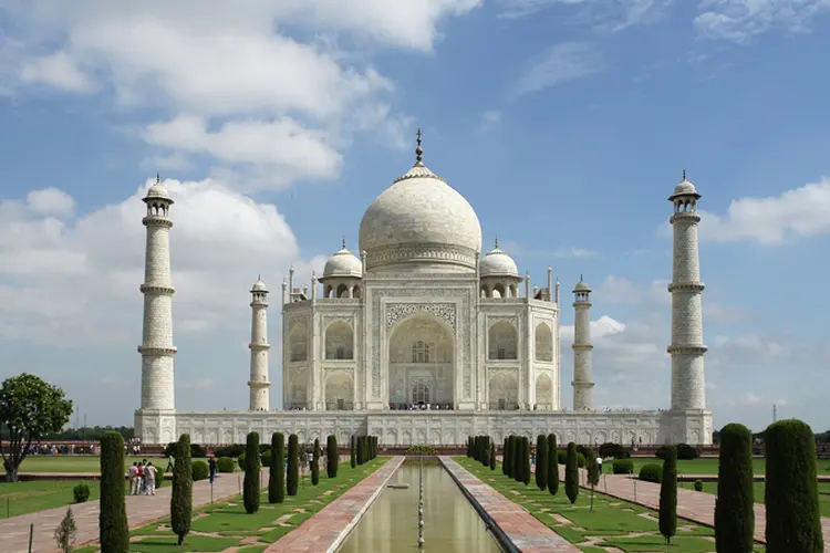 Taj Mahal: os críticos do programa o consideram uma forma de privatizar os locais (Yann/Wikimedia Commons)