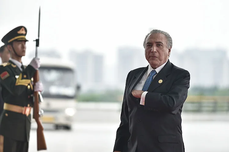 Temer: o jornal lembra ainda que o próprio Temer foi considerado culpado em violar limites de financiamento de campanha (foto/Getty Images)