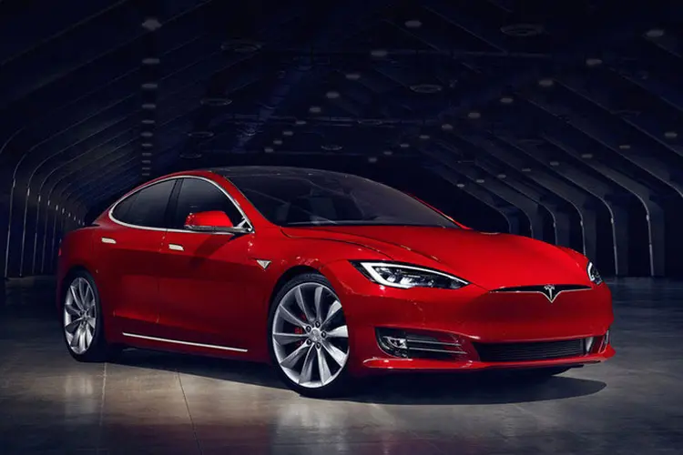 Tesla: um consumidor fez uma reclamação pelo Twitter sobre sua dificuldade de recarregar o seu carro Tesla. (Divulgação)