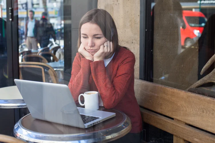 Jovens: 14,4% não estão sequer procurando trabalho ou ocupação, segundo o IBGE (Thinkstock)