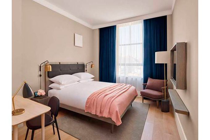 11 quartos de hotel pequenos com ideias para aproveitar o espaço