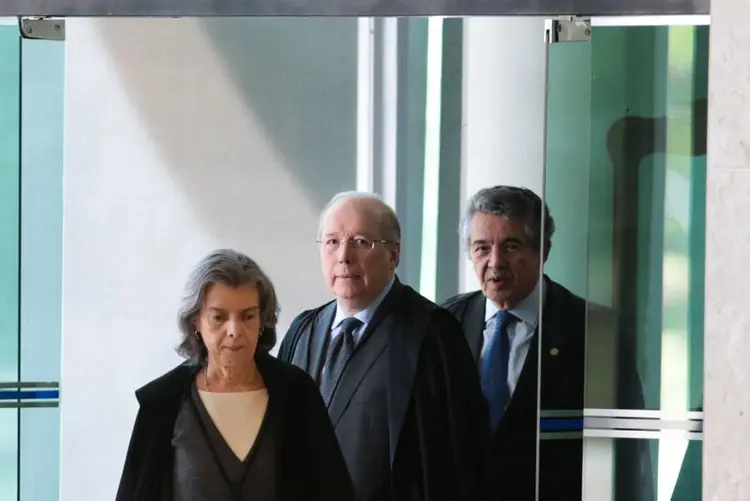Em conversas privadas, Marco Aurélio teria afirmado que o Supremo errou ao abrandar a pena ao presidente do Senado (Agência Brasil)