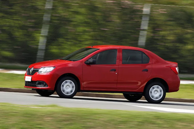 Renault Logan Authentique 1.0 16V (Renault/Divulgação)