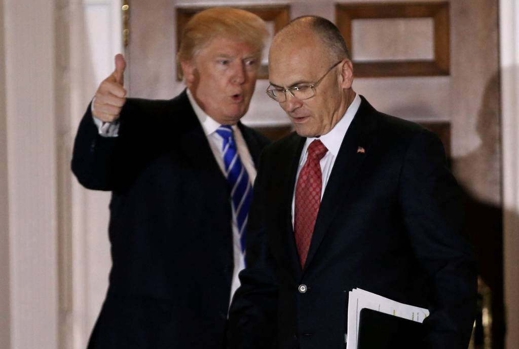 Trump confirma empresário Andy Puzder como secretário de Trabalho