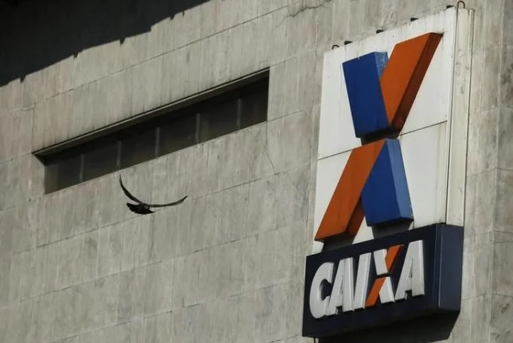 Caixa:é possível consultar se há saldo disponível para saque nos sites (Pilar Olivares/Reuters)