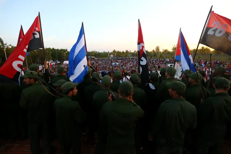 Celebração em homenagem a Fidel Castro: Raúl Castro jurou que defenderá a revolução socialista (Ivan Alvarado/Reuters)