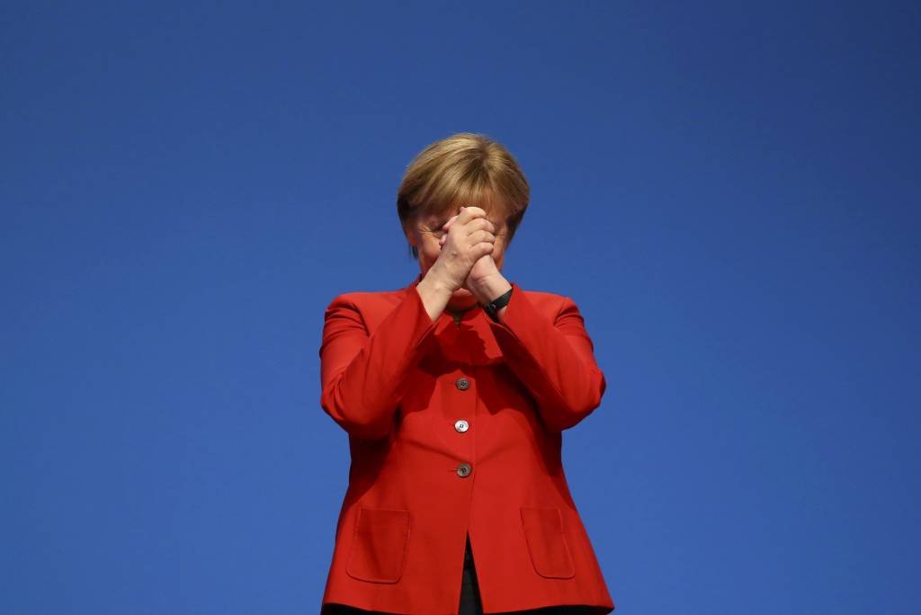 Membros da UE devem se unir por negociações do Brexit, diz Merkel