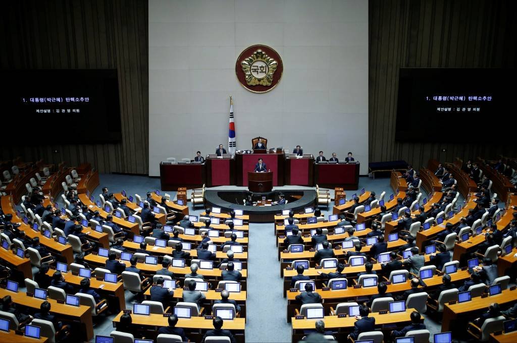 Parlamento aprova impeachment de presidente da Coreia do Sul