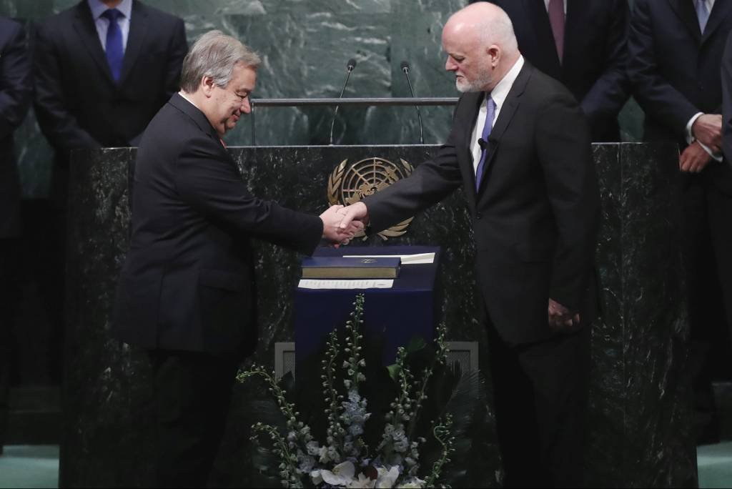 António Guterres jura cargo como novo secretário-geral da ONU