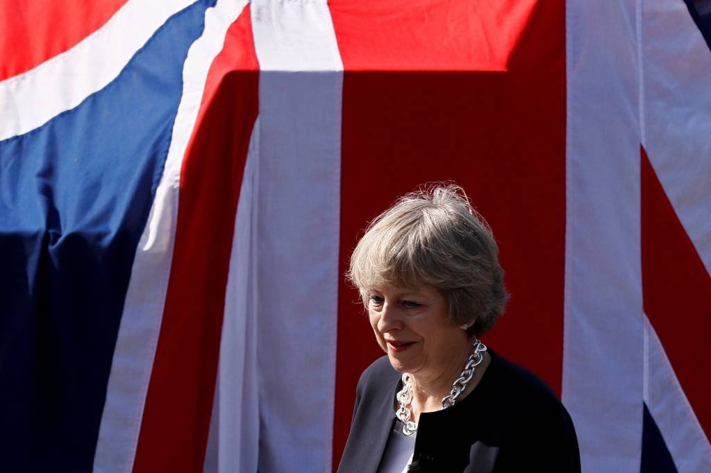 Proposta de Brexit sairá no início de 2017, diz Theresa May