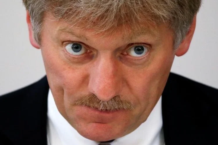 Dmitry Peskov: porta-voz do Kremlin disse que as pessoas não devem prestar atenção em reportagens baseadas em fontes anônimas (Sergei Karpukhin/Reuters)