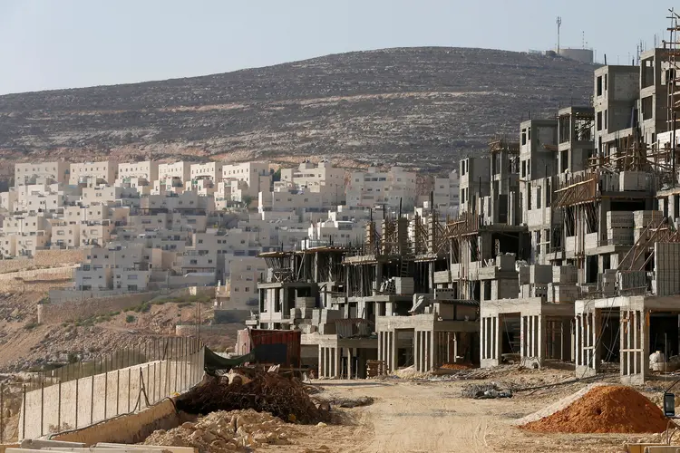 Primeiro-ministro israelense, Benjamin Netanyahu, anunciou planos para uma expansão abrangente de assentamentos desde a posse de Trump (Baz Ratner/Reuters)
