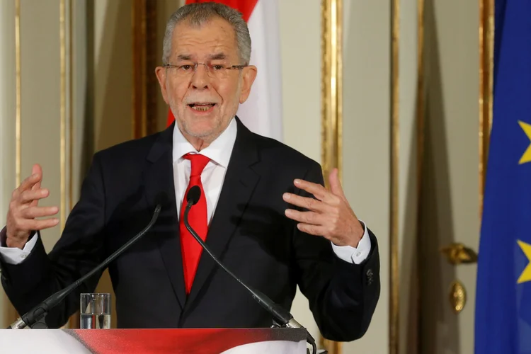 Alexander Van der Bellen: "Vou ser o presidente de todos os austríacos e austríacas, não importa se votaram ou não em mim" (Heinz-Peter Bader/Reuters)