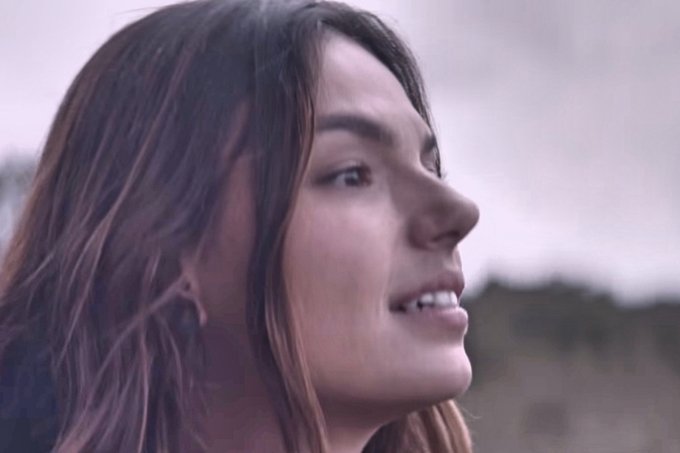 Coca-Cola lança curta de Natal com Ísis Valverde