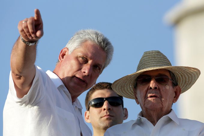 Miguel Díaz-Canel é possível sucessor dos irmãos Castro em Cuba