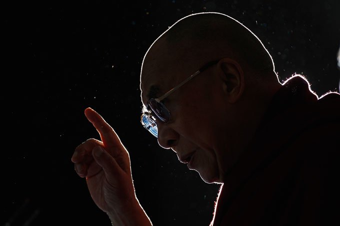 Dalai Lama: a China reagiu a visita do líder no último mês à Mongólia bloqueando caminhões mongóis na fronteira entre os dois países, afetando as exportações de carvão (Getty Images)