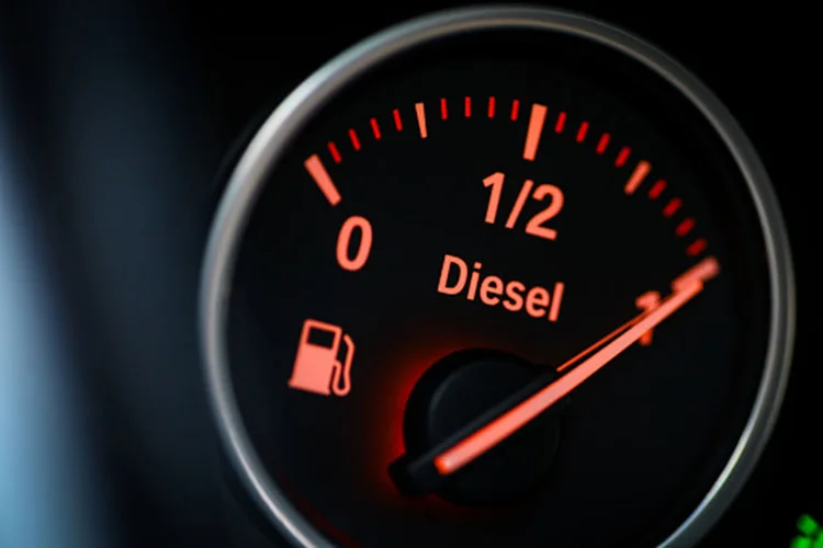 O projeto gerou polêmica na fase de debates na comissão, principalmente em relação à poluição causada pelo diesel. (bizoo_n/Thinkstock)