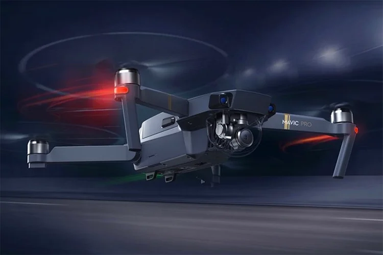 Mavic Pro: drone pode seguir usuário para fazer selfies e vídeos (DJI/Divulgação)