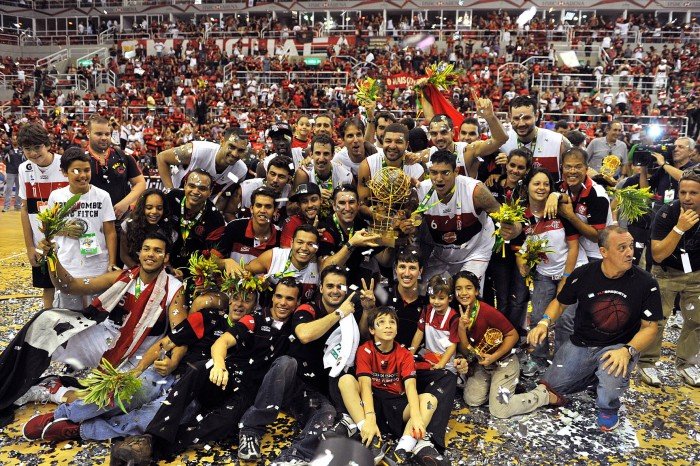 Flamengo campeão no realmente Novo Basquete Brasil