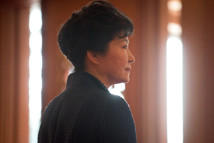 Park Geun-hye, de 65 anos, teve seus poderes suspensos desde que foi afastada em dezembro (Ed Jones-Pool/Getty Images)