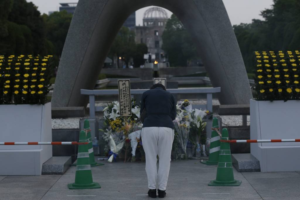 Sobreviventes de Hiroshima celebram visita de Abe a Pearl Harbor