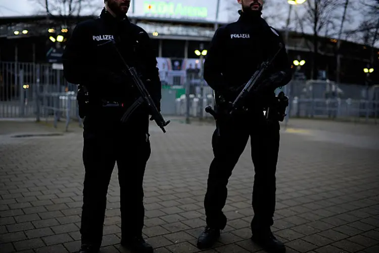 Holanda: a polícia apreendeu ainda uma bandeira do Estado Islâmico (foto/Getty Images)