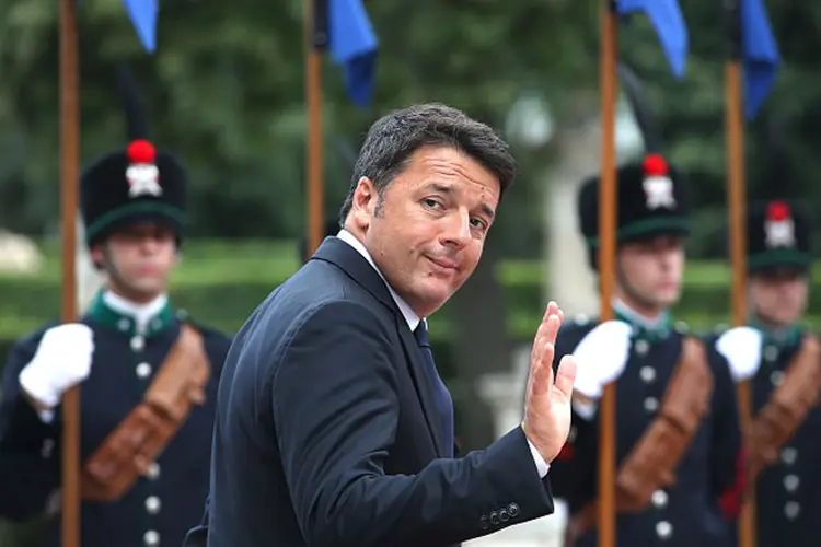 Renzi: a renúncia veio após a derrota do referendo no último domingo (Getty Images)