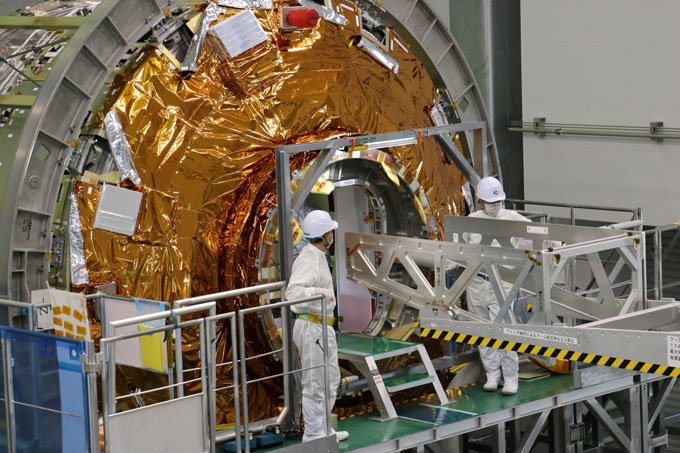 Japão lança coletor de lixo espacial