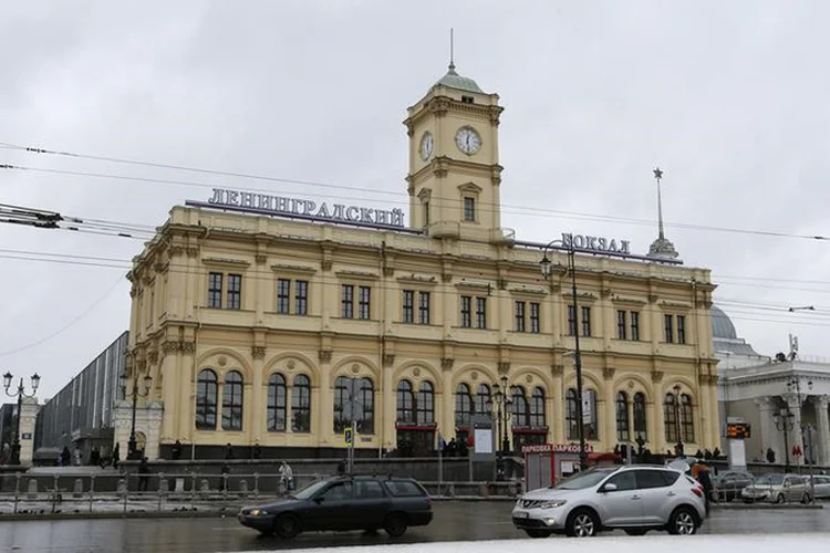 Estação ferroviária Leningradsky, em Moscou: estações foram esvaziadas após ameaças de bomba (Maxim Zmeyev/Reuters)