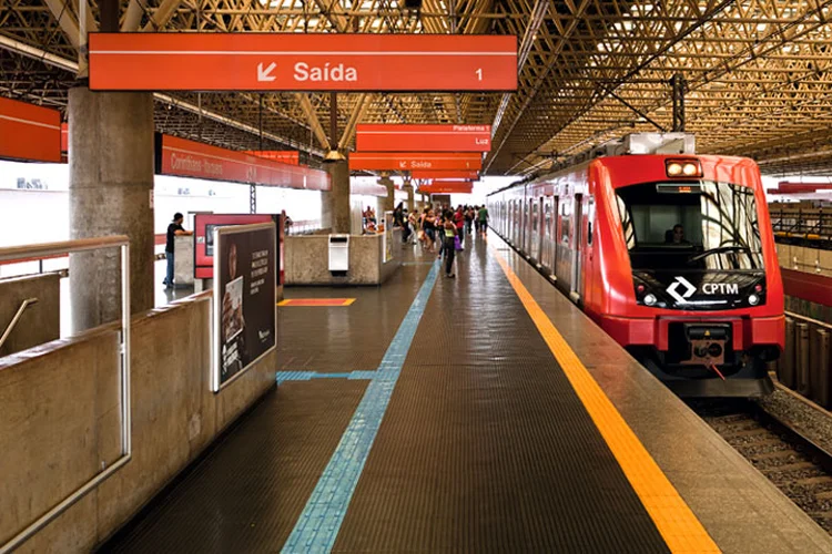 Metrô: o acesso dos passageiros a várias estações foi restringido para evitar a superlotação das plataformas (CPTM/Divulgação)