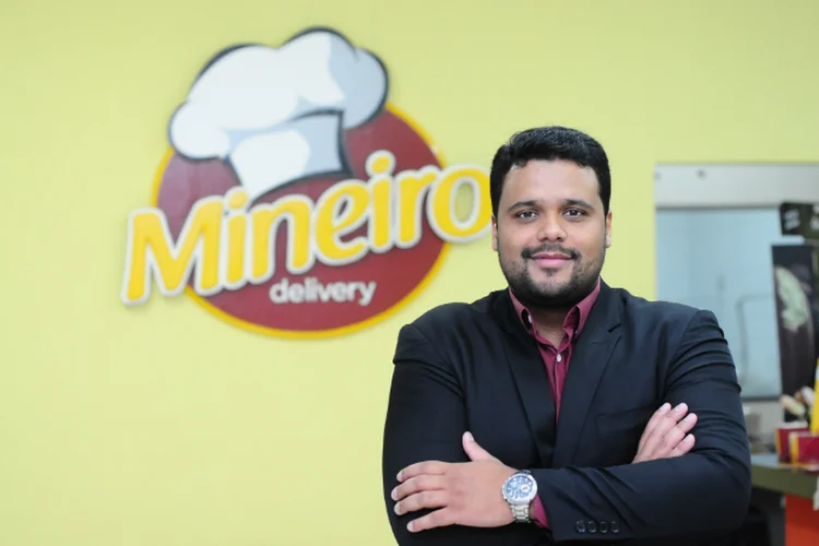 Dhionatan Paulino, da Mineiro Delivery: ele foi de empacotador em um açougue até consultor de expansão por franqueamento (Divulgação)