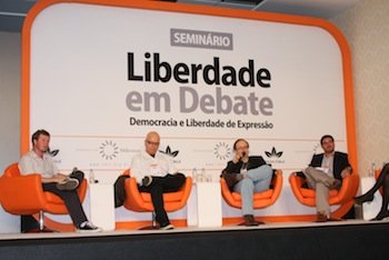 Abaixo ao patrulhamento ideológico!