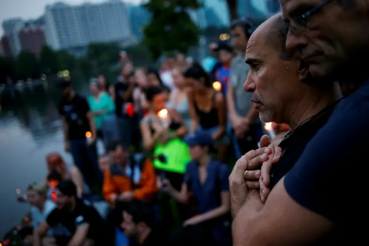 Ataque na Pulse: no próximo dia 12 de junho, quando completará um ano do massacre, estão previstos vários atos em Orlando em memória das vítimas (Adrees Latif/Reuters)